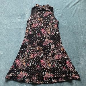 Sleeveless turtle neck dress